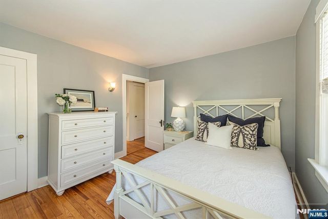 49 Harvard Street, Montclair, NJ 07042