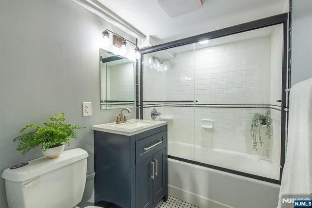 49 Harvard Street, Montclair, NJ 07042