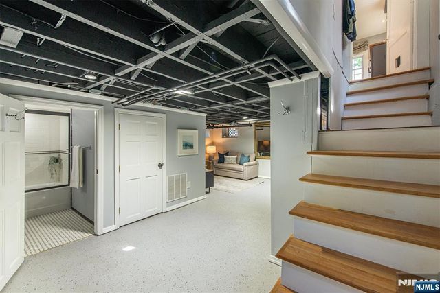 49 Harvard Street, Montclair, NJ 07042