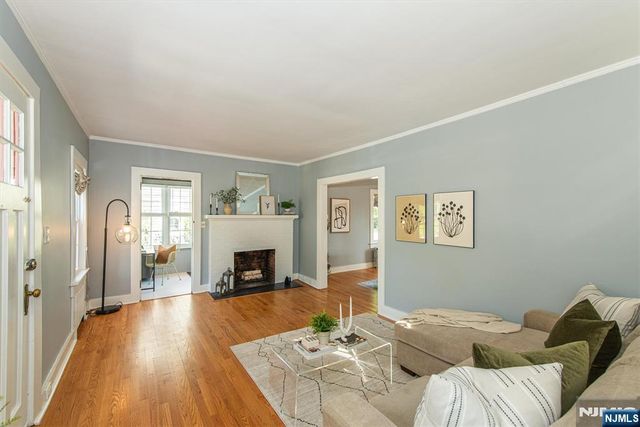 49 Harvard Street, Montclair, NJ 07042