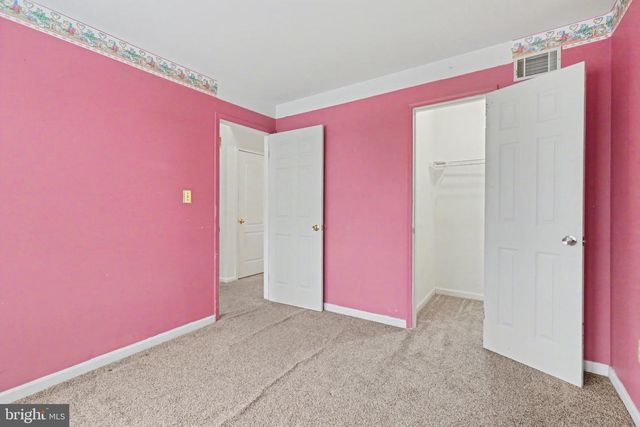 5717 ARKLOW DR, Harrisburg, PA 17111