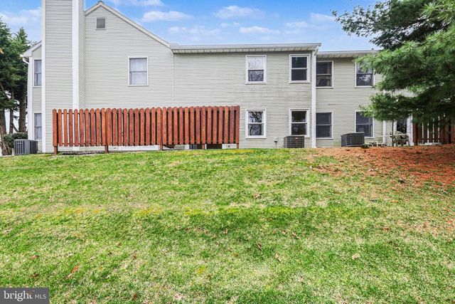 5717 ARKLOW DR, Harrisburg, PA 17111