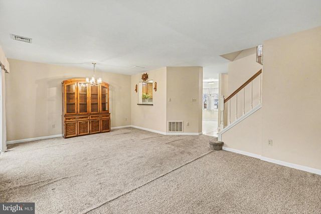 5717 ARKLOW DR, Harrisburg, PA 17111