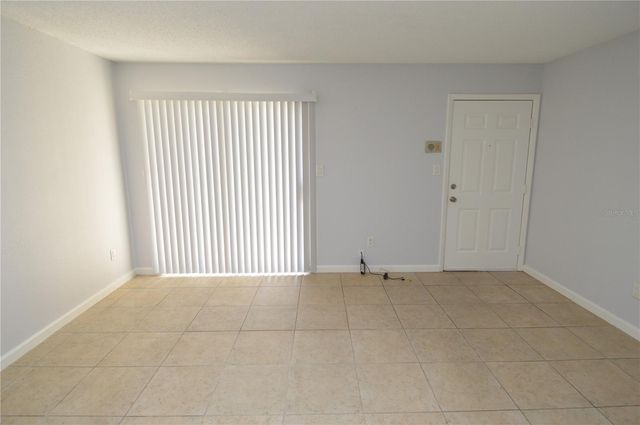 8645 FANCY FINCH DRIVE 104, Tampa, FL 33614