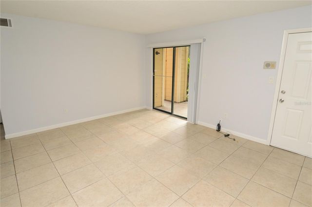8645 FANCY FINCH DRIVE 104, Tampa, FL 33614