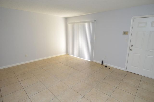 8645 FANCY FINCH DRIVE 104, Tampa, FL 33614