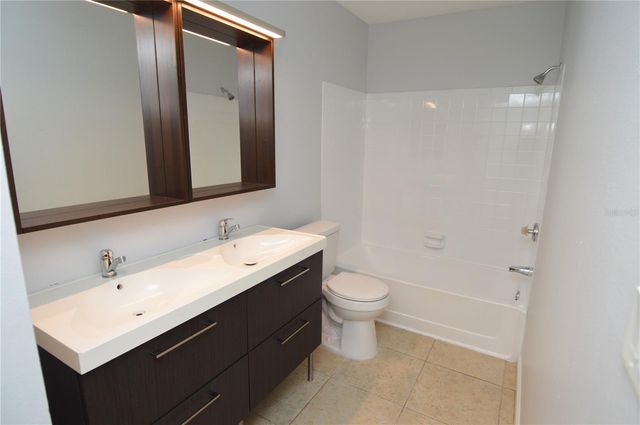 8645 FANCY FINCH DRIVE 104, Tampa, FL 33614