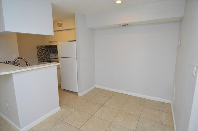 8645 FANCY FINCH DRIVE 104, Tampa, FL 33614