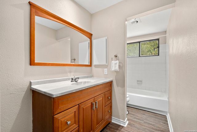 14122 Churchill Estates Blvd Apt 902, San Antonio, TX 78248