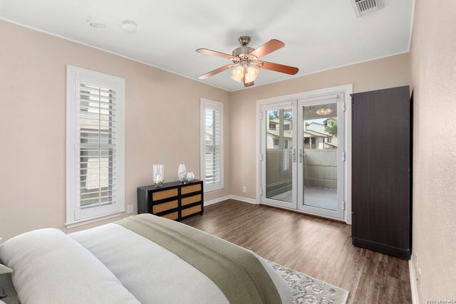 14122 Churchill Estates Blvd Apt 902, San Antonio, TX 78248