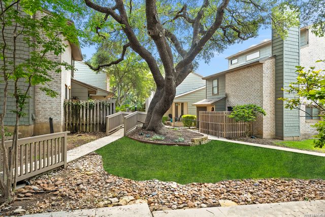 14122 Churchill Estates Blvd Apt 902, San Antonio, TX 78248