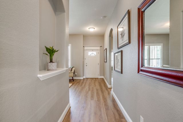 220 Parkview Drive, Aledo, TX 76008