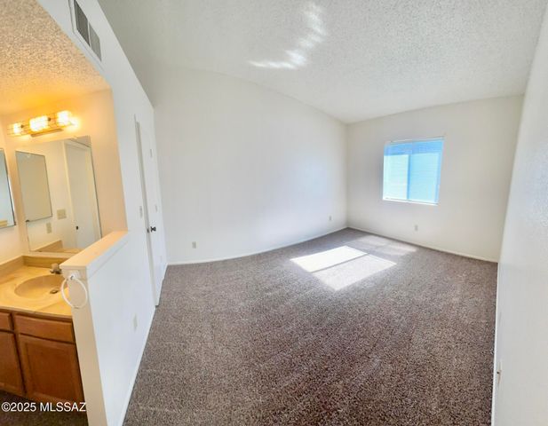 2172 N Pantano Rd Unit 218, Tucson, AZ 85715