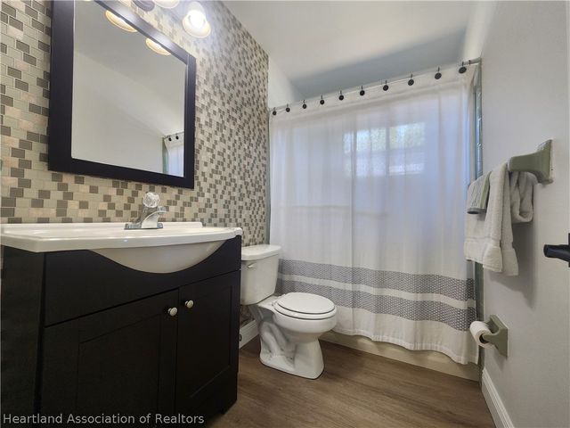 124 Bougainvillea Street NE, Lake Placid, FL 33852