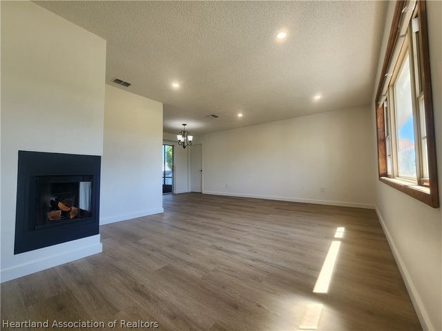 124 Bougainvillea Street NE, Lake Placid, FL 33852