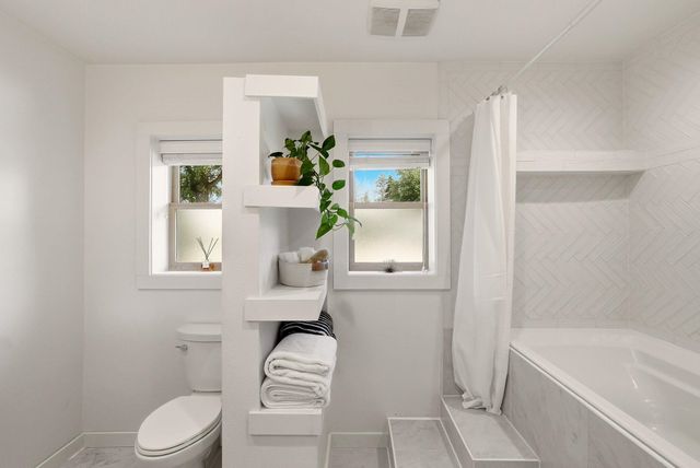 1316 E Club Ct, Spokane, WA 99203