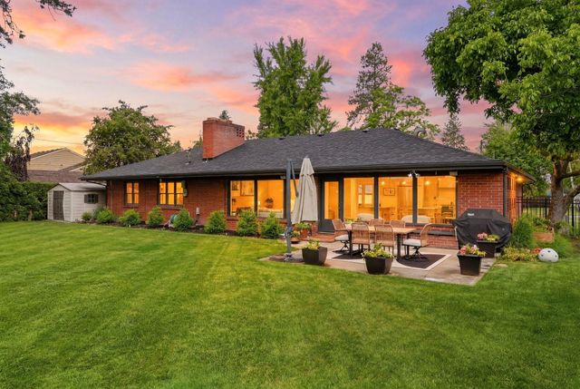 1316 E Club Ct, Spokane, WA 99203