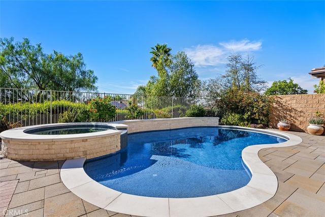 23091 Fairfield, Mission Viejo, CA 92692