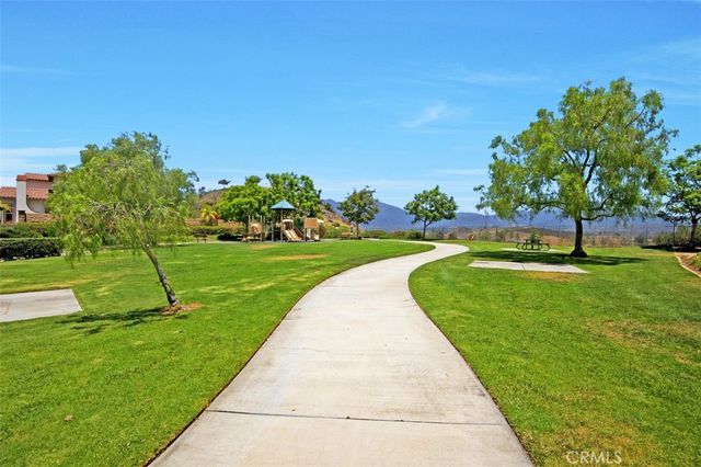 23091 Fairfield, Mission Viejo, CA 92692