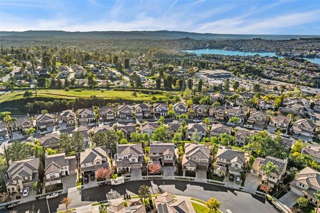 23091 Fairfield, Mission Viejo, CA 92692