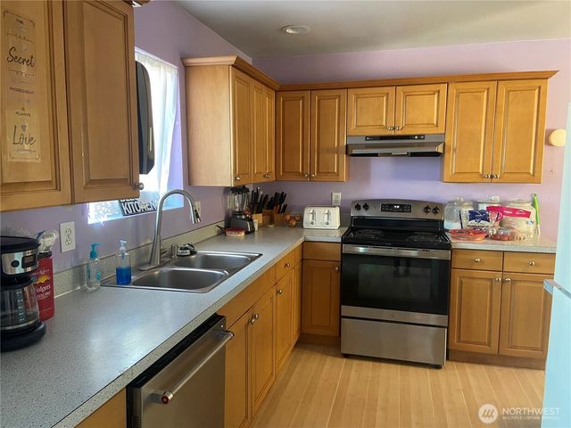 2323 S I Street, Tacoma, WA 98405