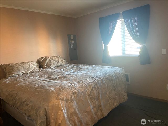 2323 S I Street, Tacoma, WA 98405