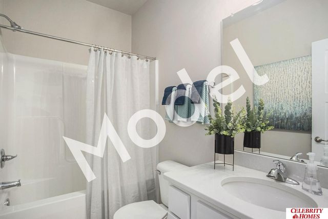 18702 Mary Street, Elkhorn, NE 68022