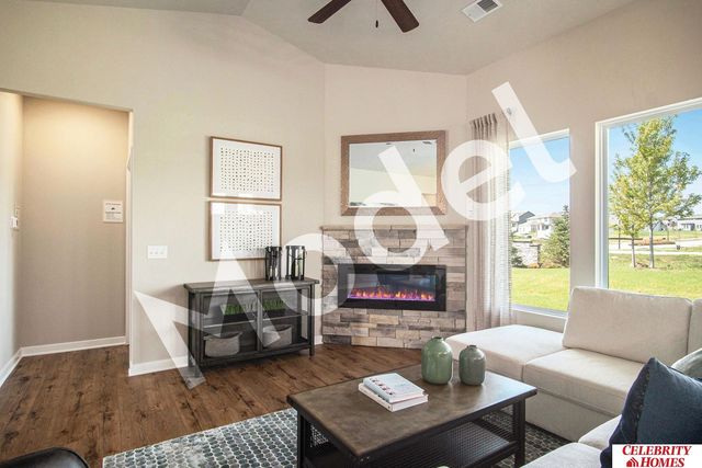 18702 Mary Street, Elkhorn, NE 68022