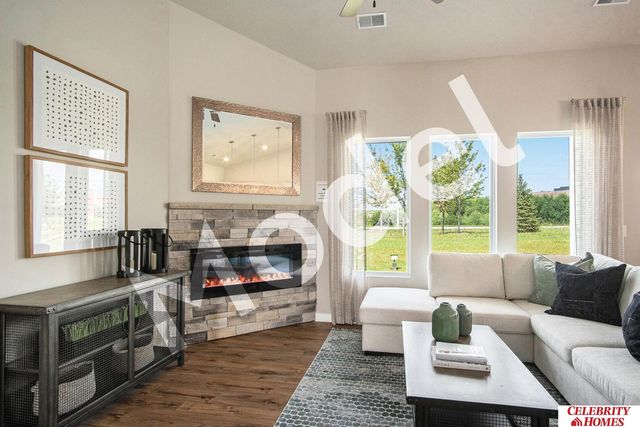 18702 Mary Street, Elkhorn, NE 68022