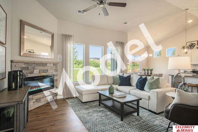 18702 Mary Street, Elkhorn, NE 68022