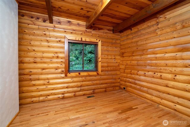 414 Little Acres Drive, Oak Harbor, WA 98277