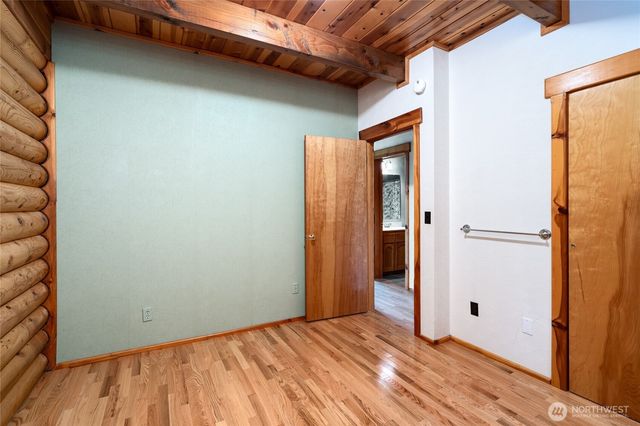 414 Little Acres Drive, Oak Harbor, WA 98277