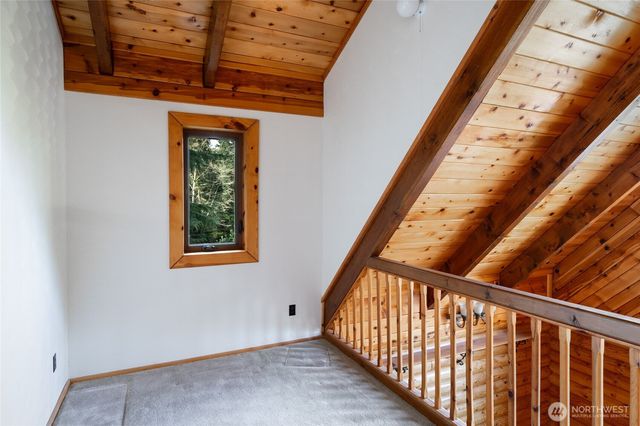 414 Little Acres Drive, Oak Harbor, WA 98277