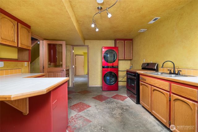 414 Little Acres Drive, Oak Harbor, WA 98277