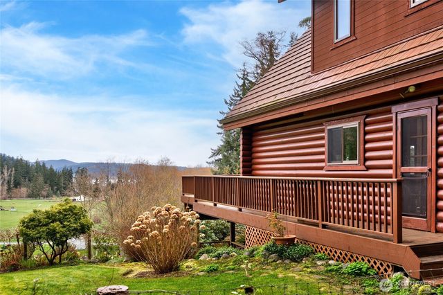 414 Little Acres Drive, Oak Harbor, WA 98277