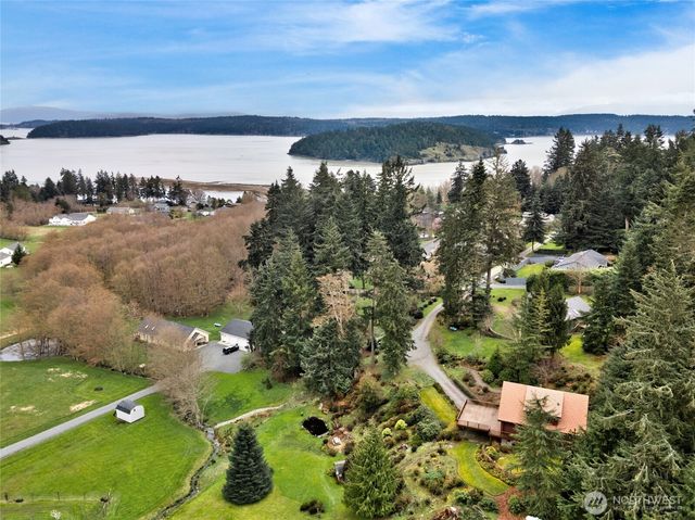 414 Little Acres Drive, Oak Harbor, WA 98277