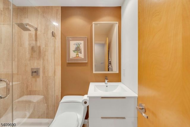 566 Faletti Way, River Vale Twp., NJ 07675