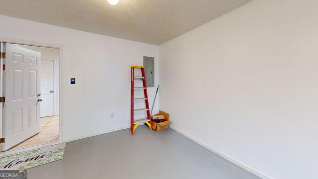 1640 Riverchase Circle NE, Conyers, GA 30013