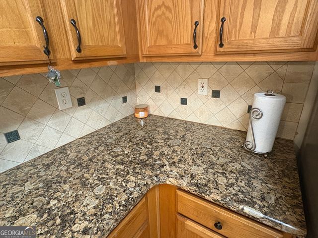 1640 Riverchase Circle NE, Conyers, GA 30013