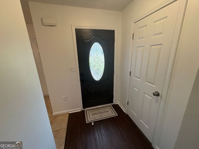 1640 Riverchase Circle NE, Conyers, GA 30013