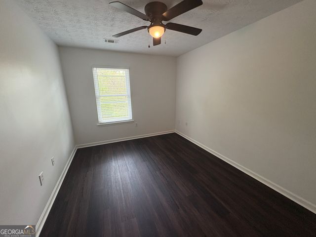 1640 Riverchase Circle NE, Conyers, GA 30013