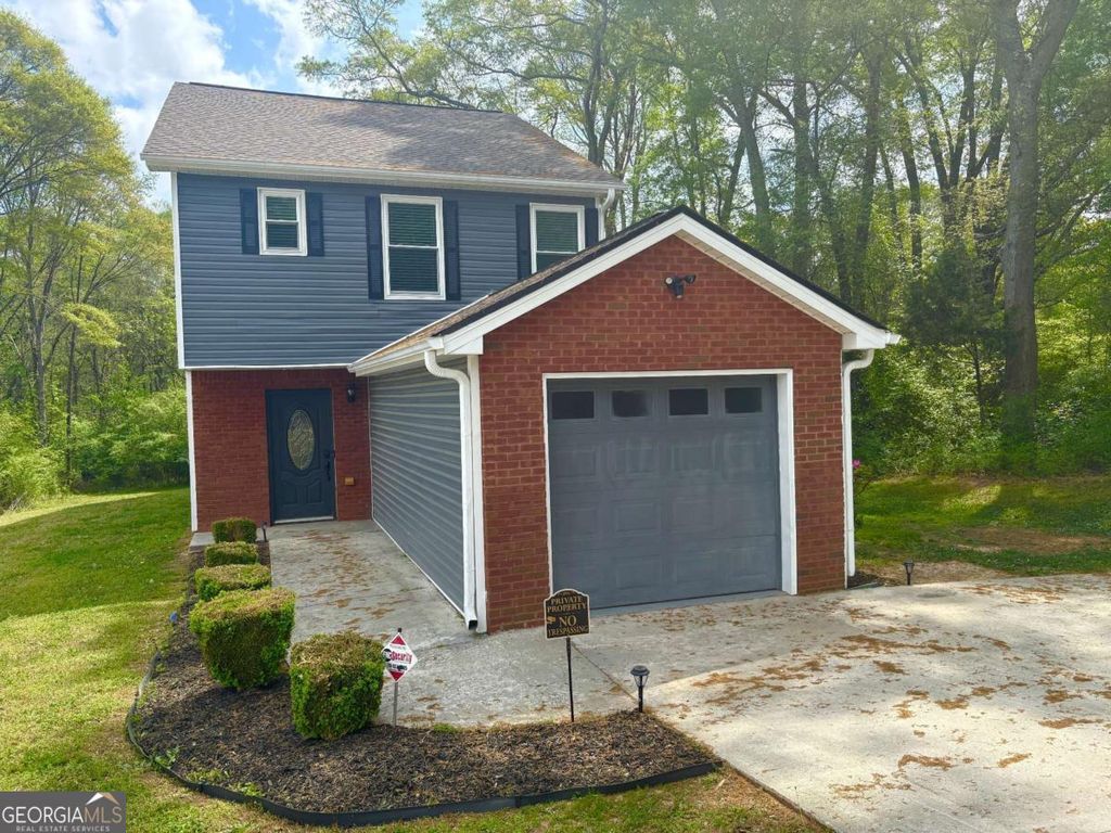 1640 Riverchase Circle NE, Conyers, GA 30013