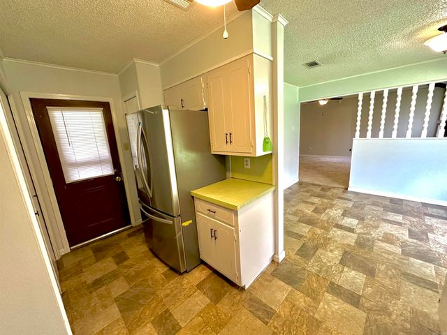 3805 Scenic Drive, Pine Bluff, AR 71603