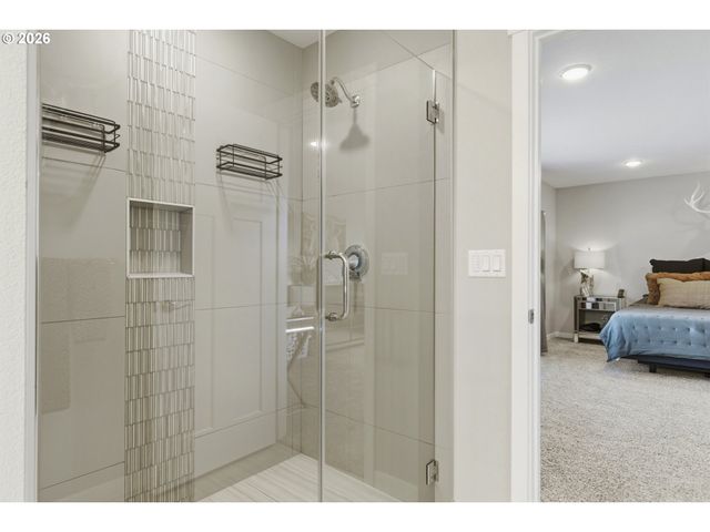 1032 S WILLOW St, Canby, OR 97013