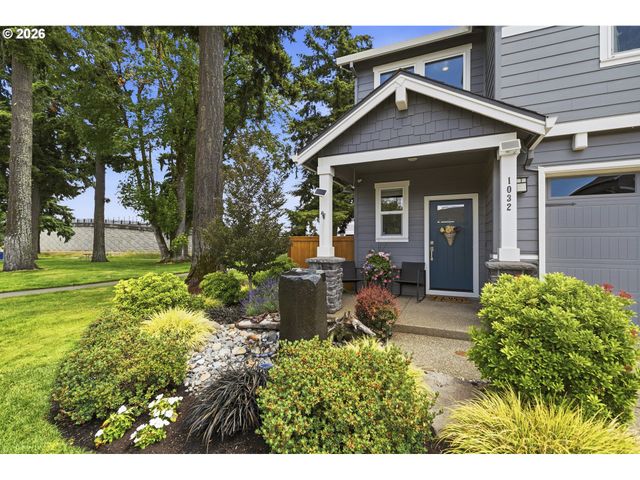 1032 S WILLOW St, Canby, OR 97013