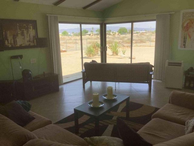 2623 Treasure Drive, Thermal, CA 92274