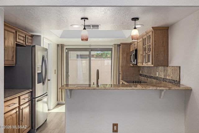 3160 N Brittlebush Lane, Tucson, AZ 85712