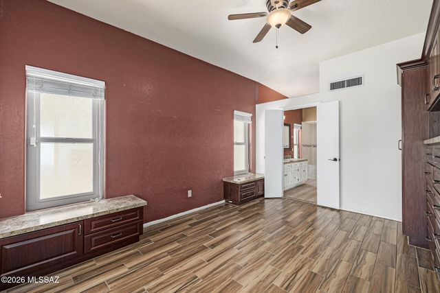 3160 N Brittlebush Lane, Tucson, AZ 85712