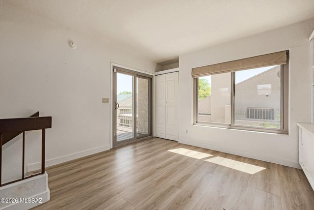 3160 N Brittlebush Lane, Tucson, AZ 85712