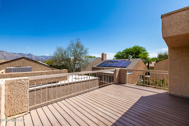 3160 N Brittlebush Lane, Tucson, AZ 85712